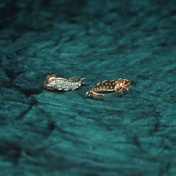Iconic Stud Earrings