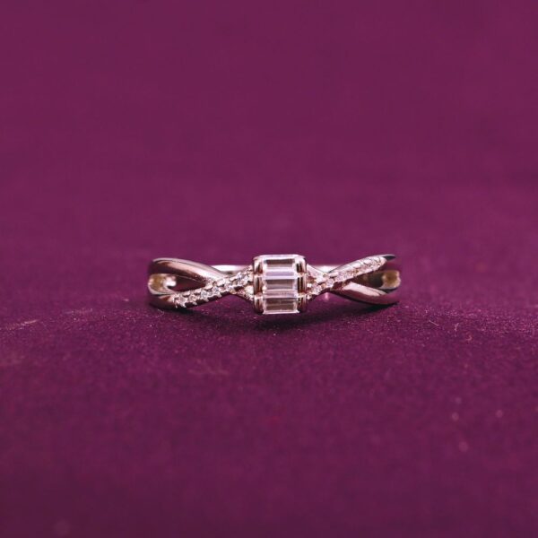 Unity Embrace Zircon Ring