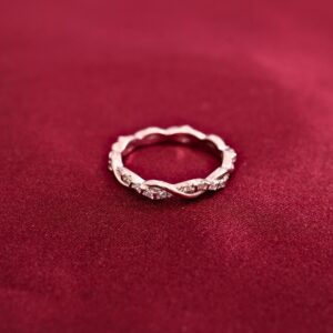 Twisting Whirlwind Ring