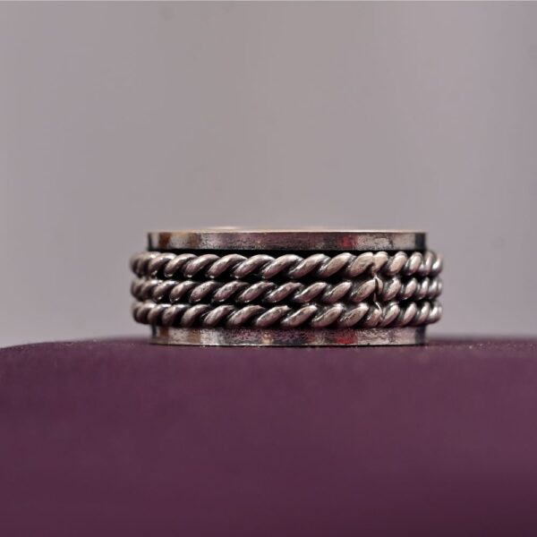 Oxidized Spiral Fusion Band