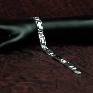 Gentlemans Geometric Edge